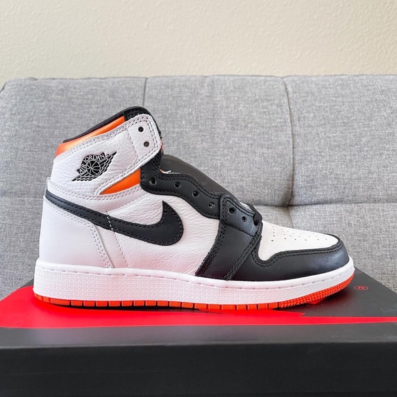 🤍🧡🖤 Nike Air Jordan 1 high white orange shoes - Picture 3 of 4